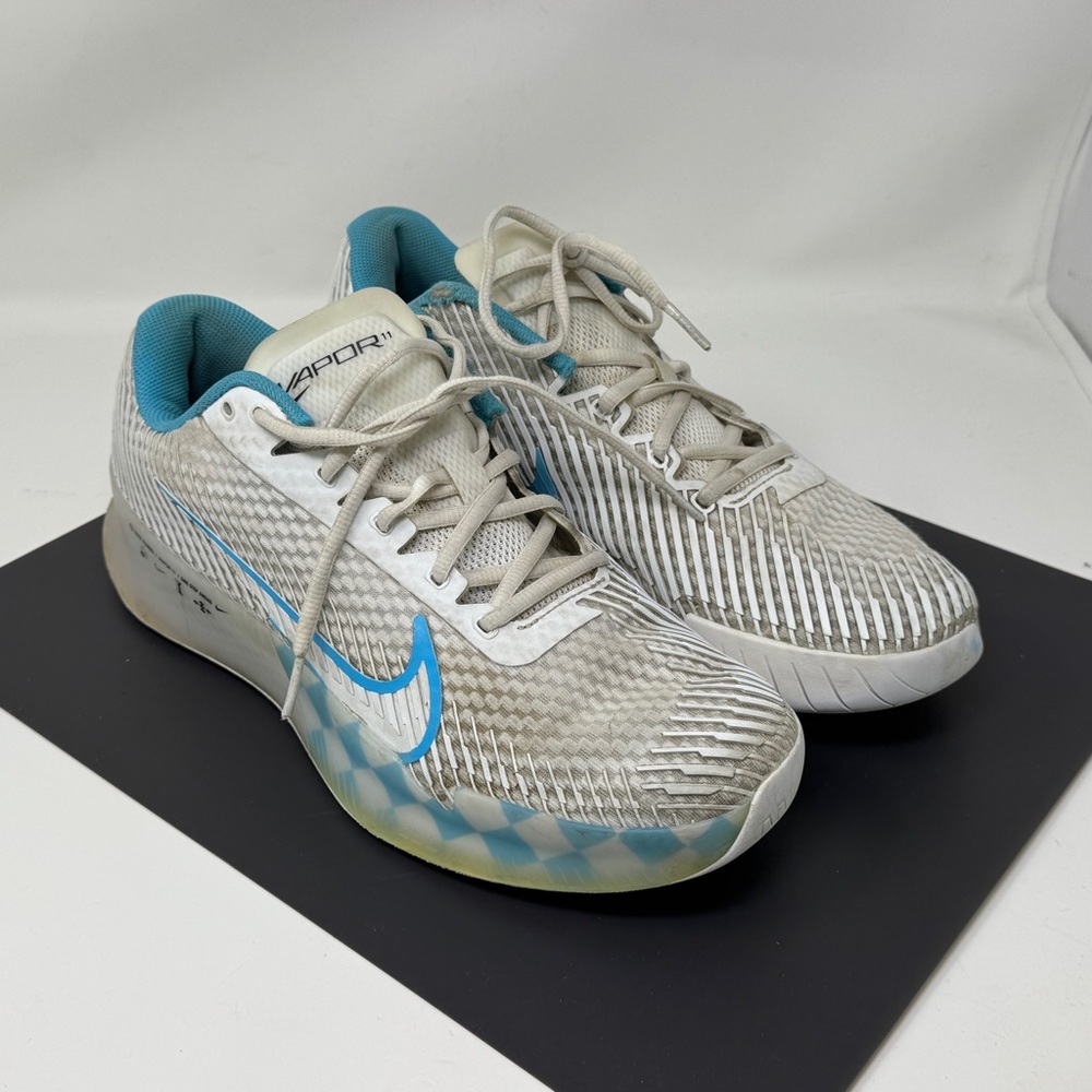 Carlos Alcaraz x NikeCourt Air Zoom Vapor 11 HC PE One Step Ahead - HQ1654-100